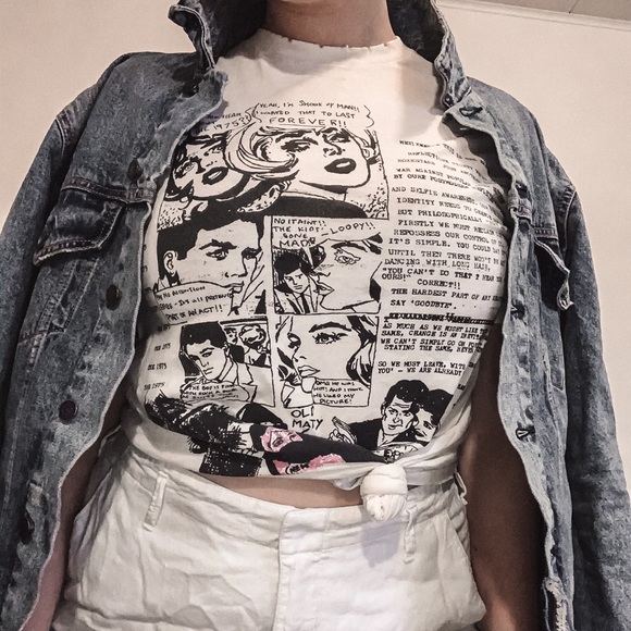 Graphic T-Shirt - Picture 2 of 2